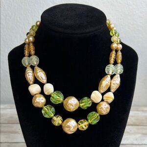 Vintage Japan Glass Beaded Necklace in Champagne and Green